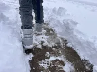 Zima nad wodą – zasady, które ratują życie.