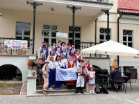 KGW Szemud z 'Różą Północy'. Silna reprezentacja gminy na powiatowym święcie.