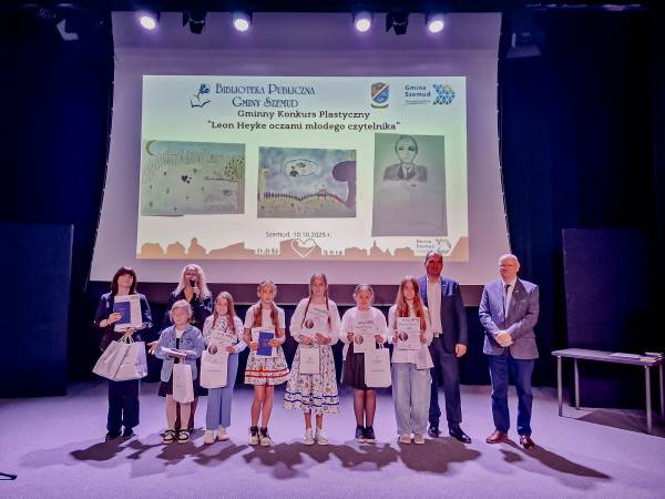 Laureaci konkursu i premiera teatralna. Podsumowanie obchodów urodzin Patrona Biblioteki.