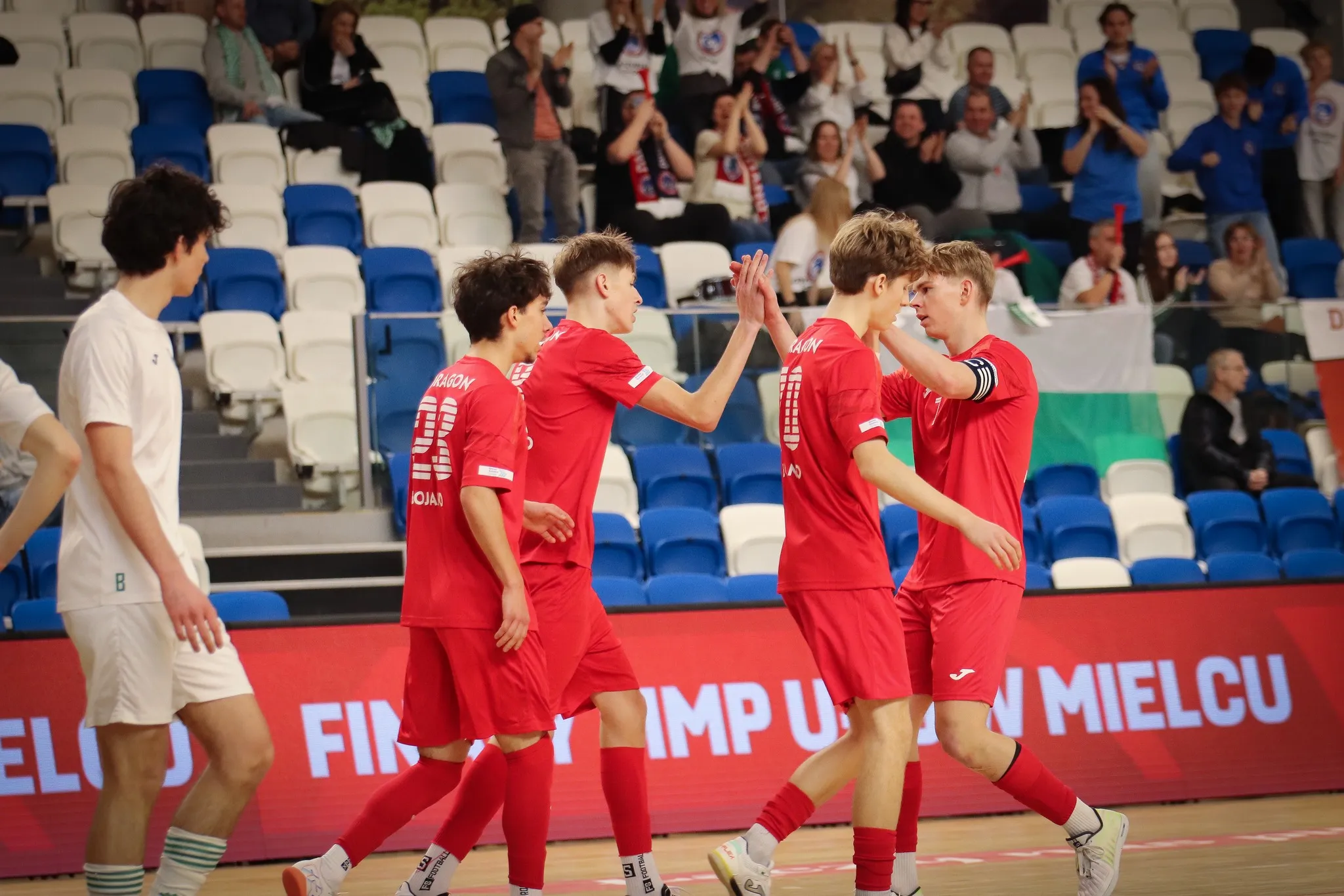 Sukces młodych futsalistów. Dragon Bojano z dumnym tytułem ćwierćfinalisty.