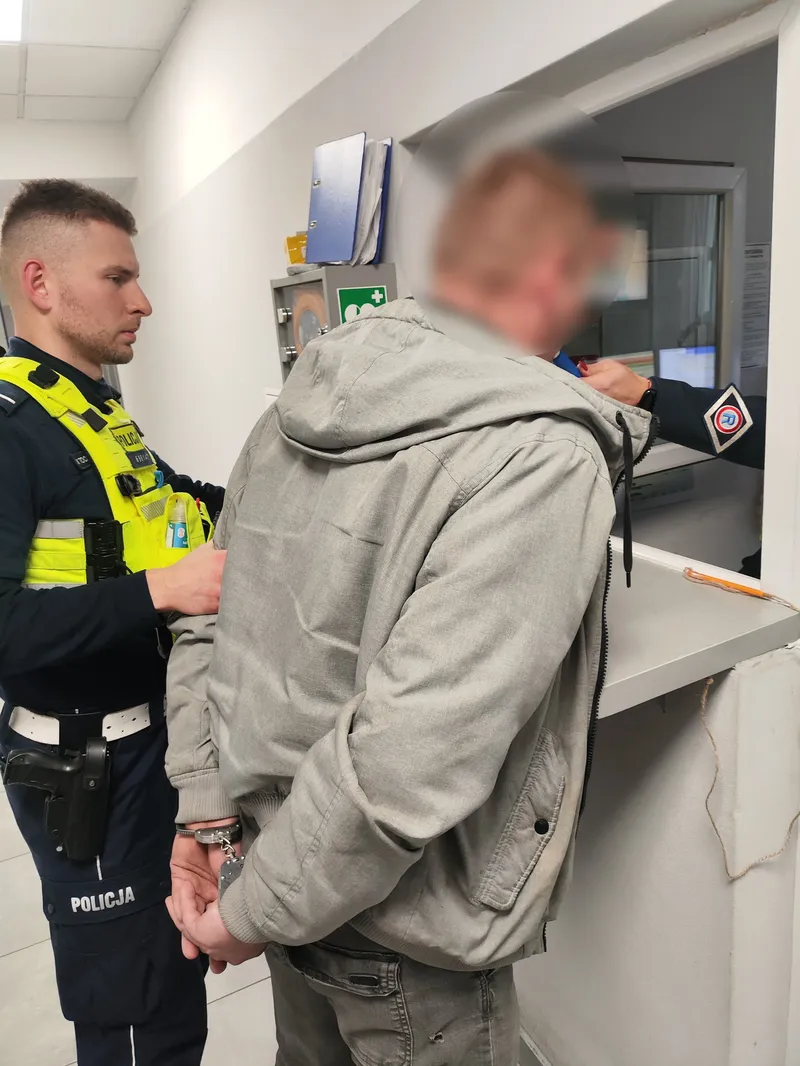 Bojano. Przekroczenie prędkości, jazda pod wpływem i złamanie sądowego zakazu.