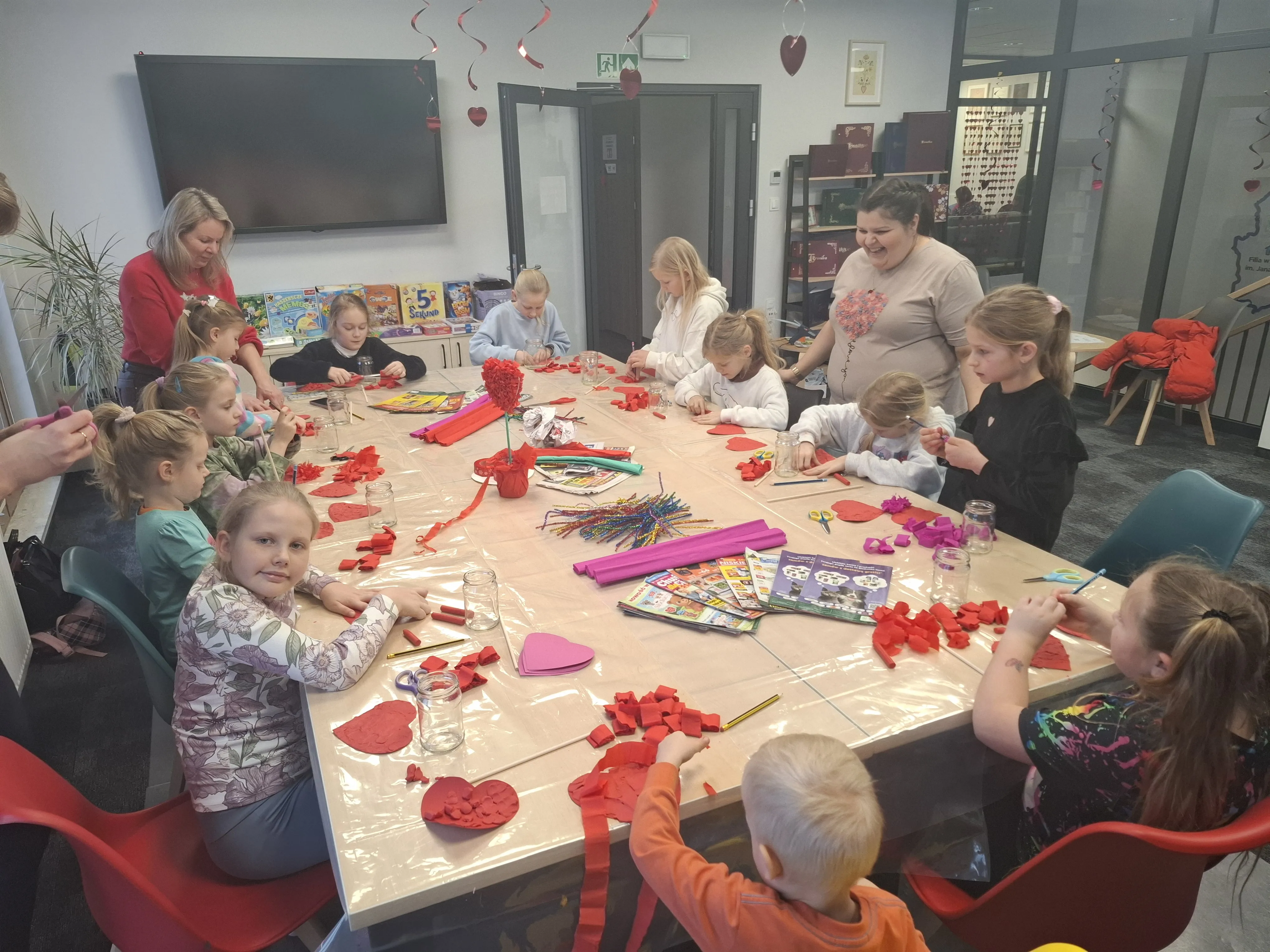 Walentynki w bibliotekach. Podsumowanie akcji w gminnych bibliotekach.