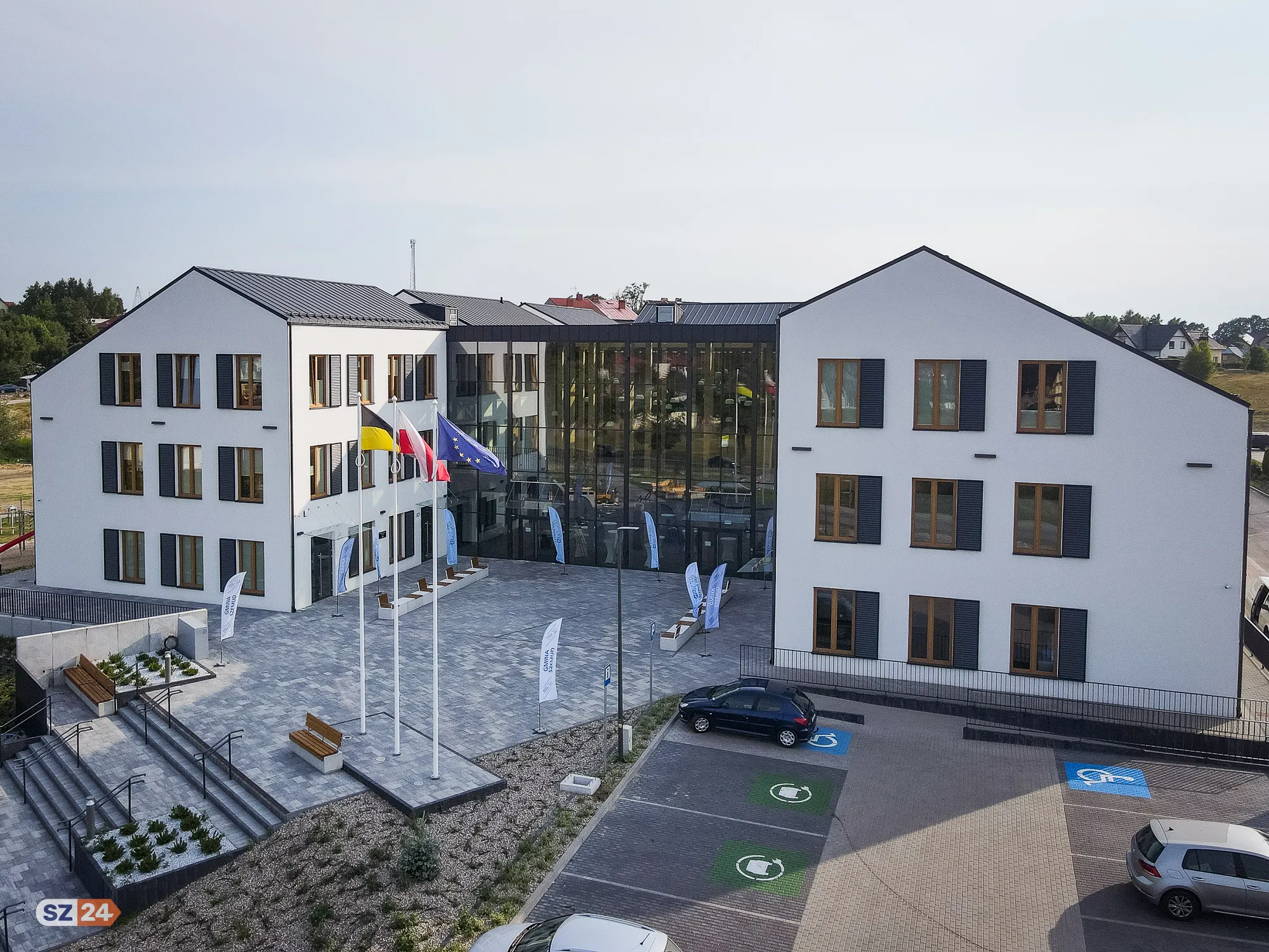 Rozwój gminy, nowy ławnik i wyróżnienia dla najlepszych. Podsumowanie XXVII Sesji Rady Gminy. 