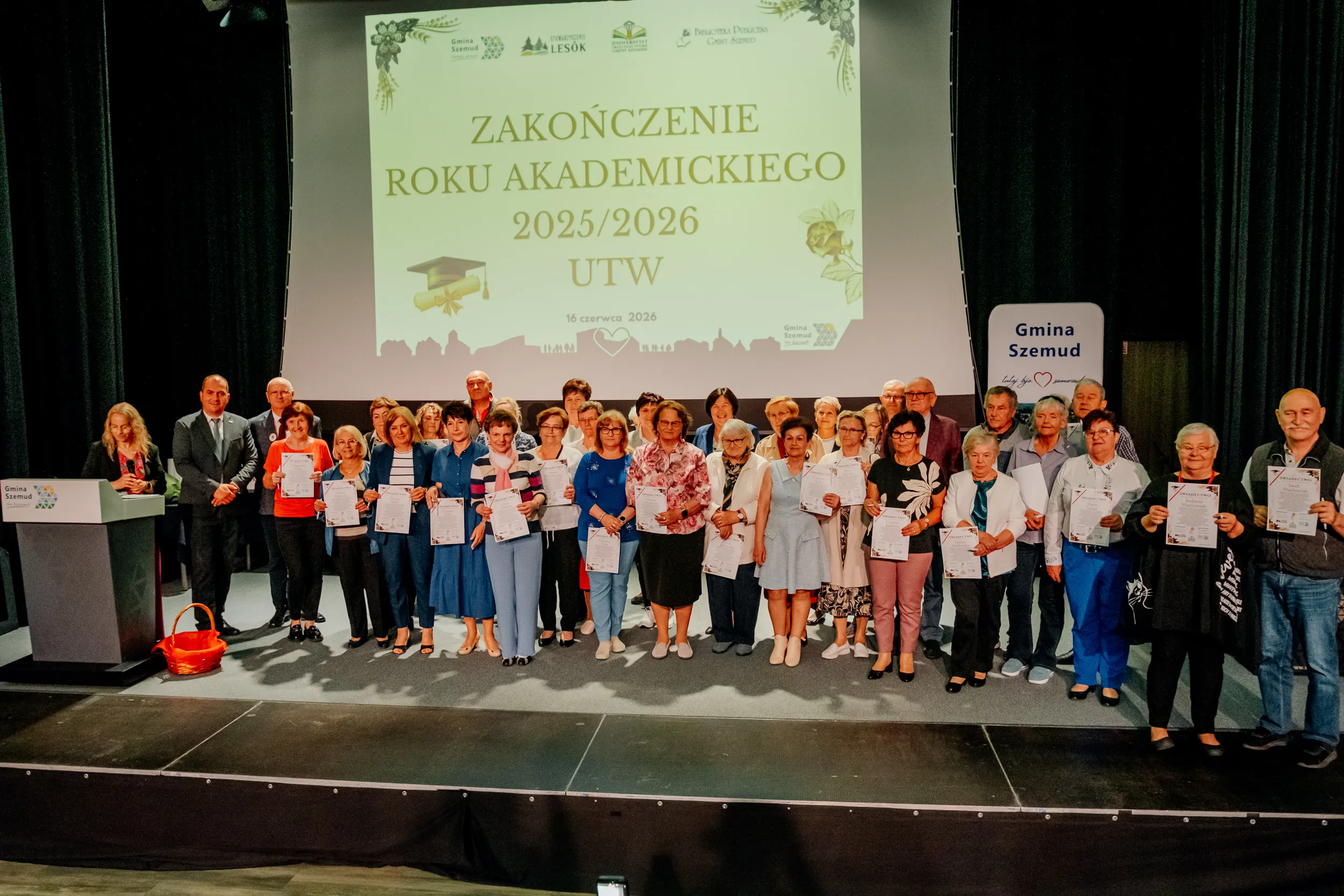Trzeci rok UTW za nami. Rekordowe 250 świadectw i wielkie świętowanie!
